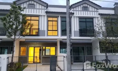 Reihenhaus zum Kauf mit 2 Zimmer in Bang Phli, Samut Prakan