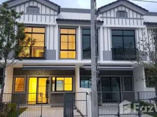 出售 2 卧室 联排别墅 在 Bang Phli, Samut Prakan
