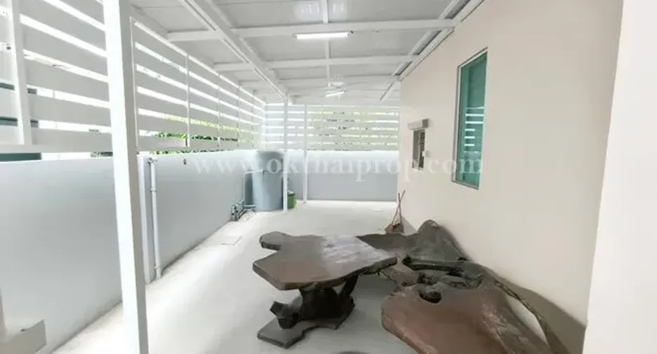 Casa en venta de 4 habitaciones en Mueang Samut Sakhon, Samut Sakhon