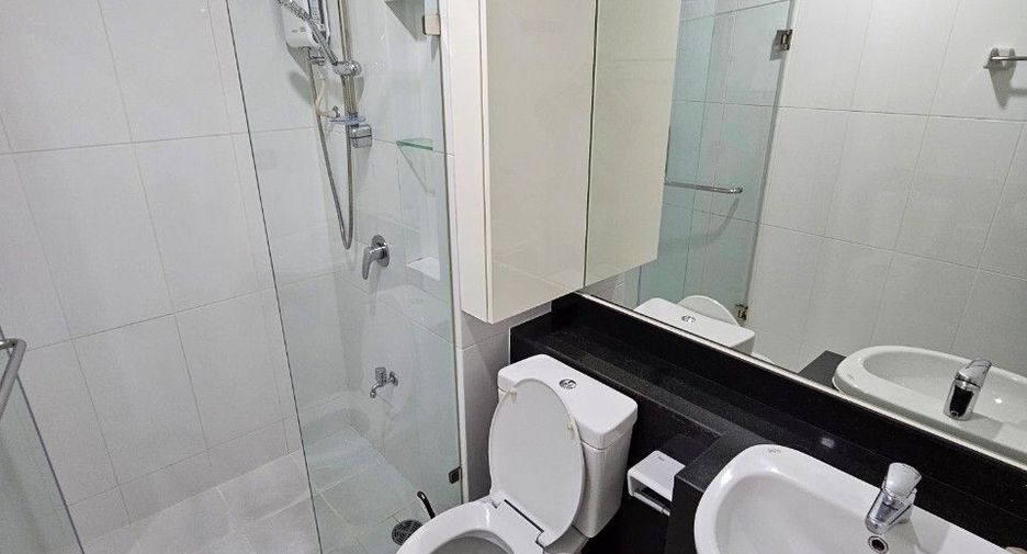 For sale 1 bed condo in Thon Buri, Bangkok