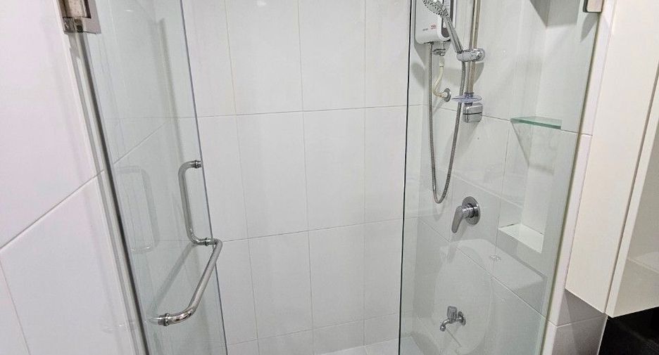 For sale 1 bed condo in Thon Buri, Bangkok