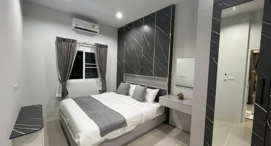 Casa adosada en alquiler de 2 habitaciones en Mueang Phuket, Phuket