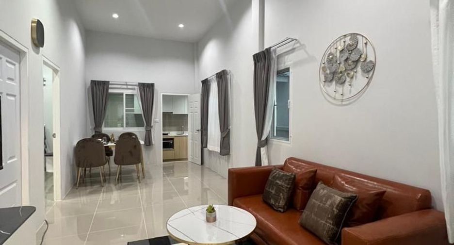 Casa adosada en alquiler de 2 habitaciones en Mueang Phuket, Phuket