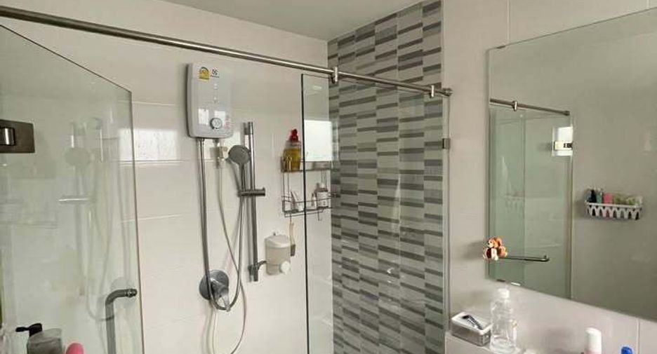 Casa en venta de 4 habitaciones en Bang Kruai, Nonthaburi