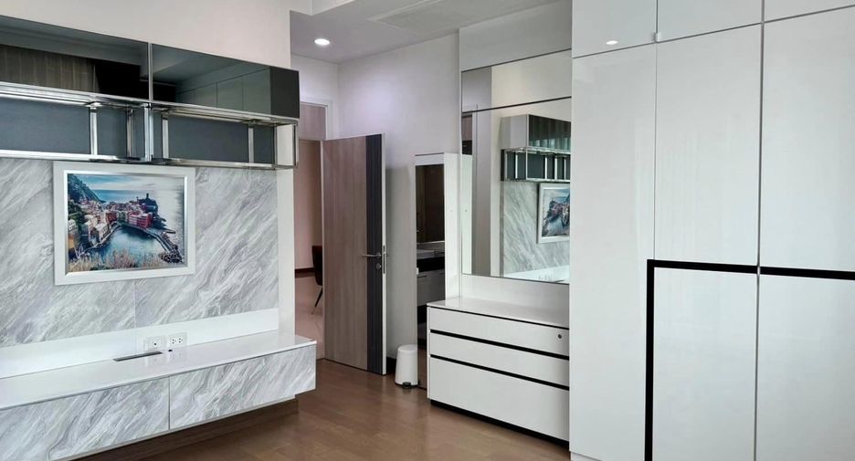 For sale 2 bedrooms condo in Ratchathewi, Bangkok