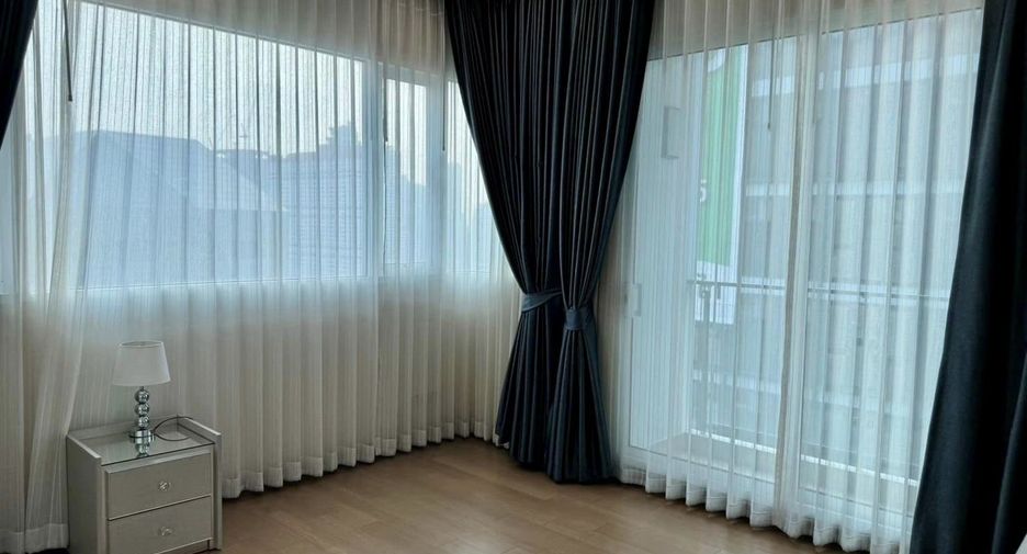 For sale 2 bedrooms condo in Ratchathewi, Bangkok