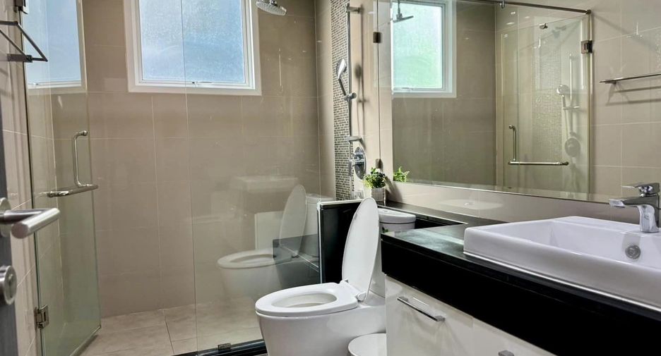 For sale 2 bedrooms condo in Ratchathewi, Bangkok