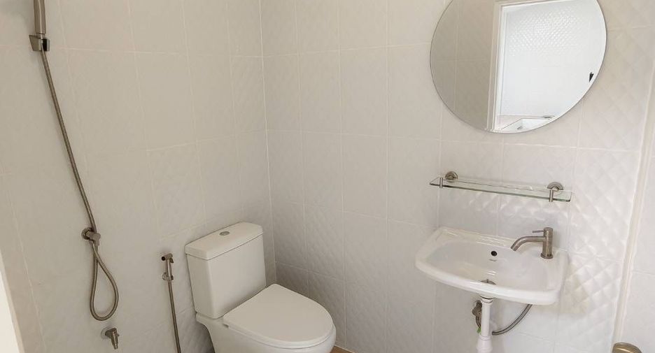 For sale 2 bedrooms townhouse in Thanyaburi, Pathum Thani