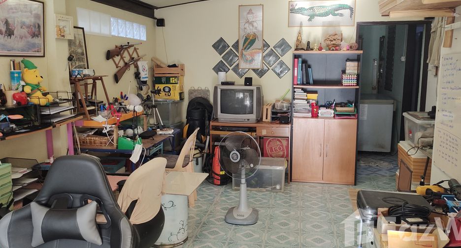 Продажа 2 спальни дом в Саттахип, Чонбури
