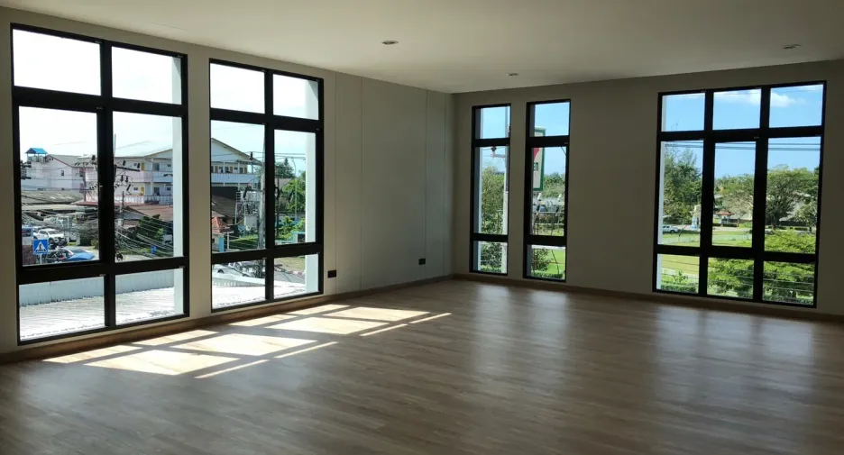 For rent 2 bedrooms townhouse in Thalang, Phuket