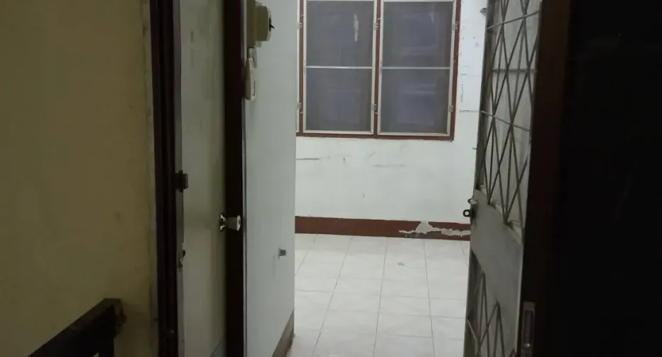 For sale 2 bedrooms townhouse in Mueang Ubon Ratchathani, Ubon Ratchathani