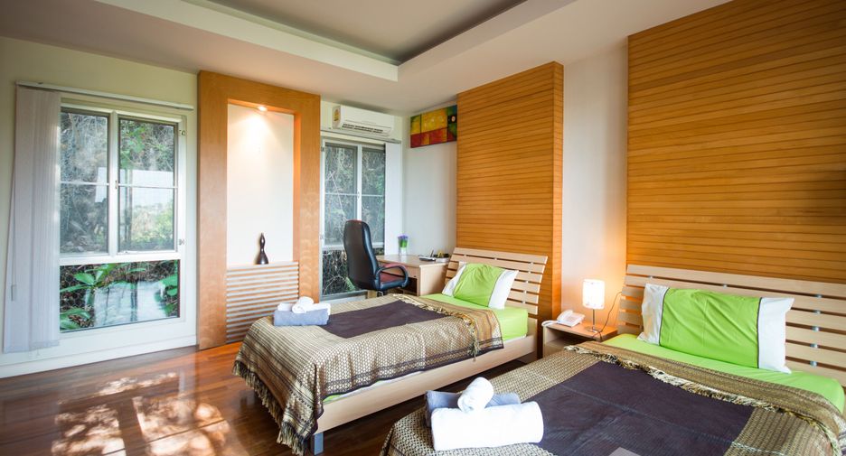 For rent 3 bedrooms villa in Mueang Phuket, Phuket