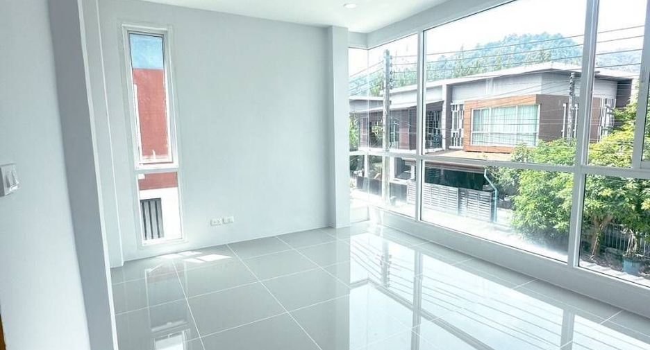 For sale 3 bedrooms townhouse in Mueang Phuket, Phuket