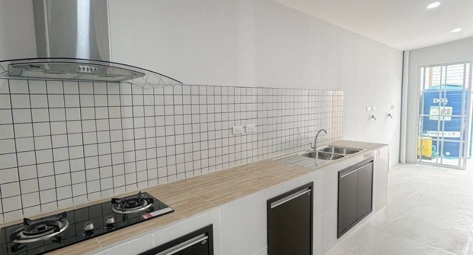 For sale 3 bedrooms townhouse in Mueang Phuket, Phuket