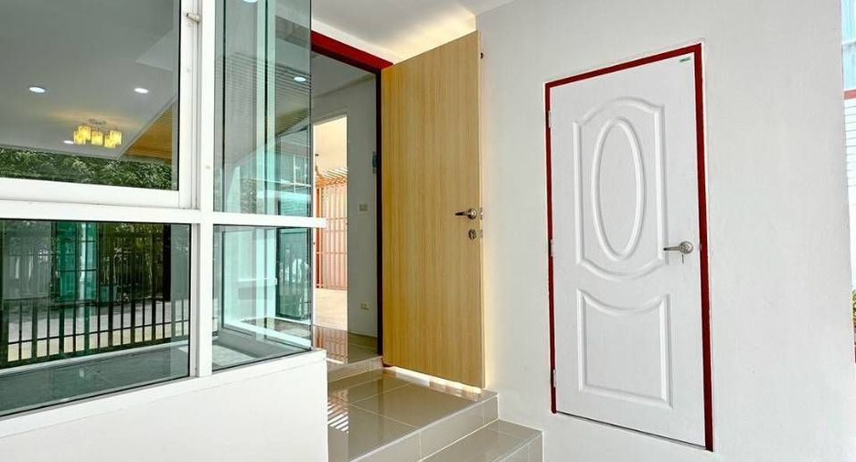 For sale 3 bedrooms townhouse in Mueang Phuket, Phuket