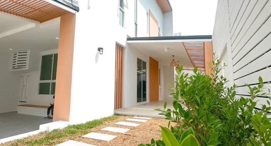 For sale 3 bedrooms townhouse in Mueang Phuket, Phuket
