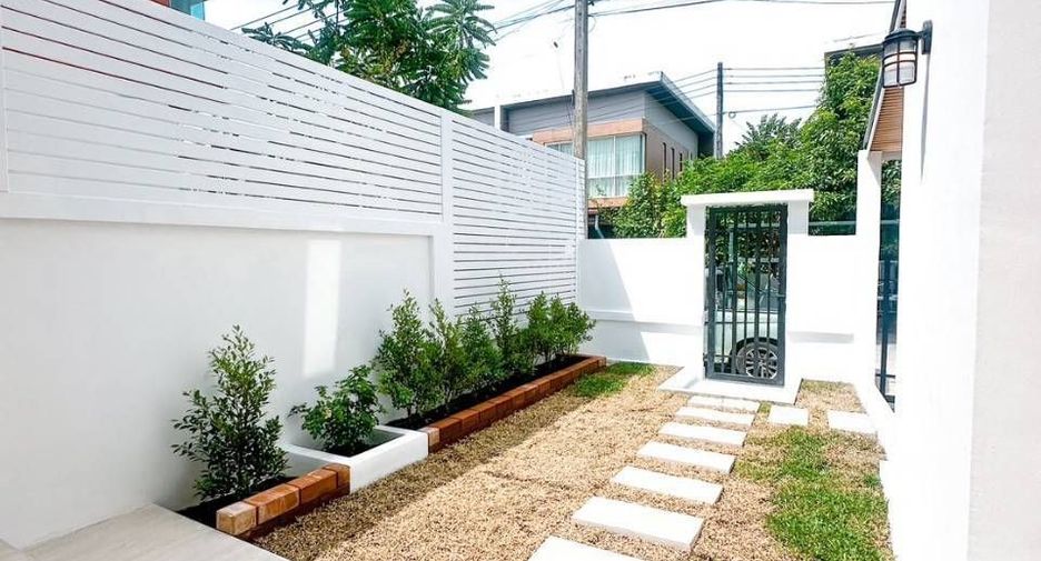 For sale 3 bedrooms townhouse in Mueang Phuket, Phuket