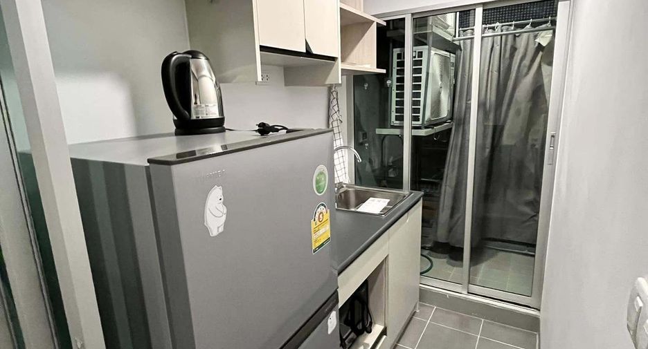 For sale 1 bed condo in Mueang Samut Prakan, Samut Prakan