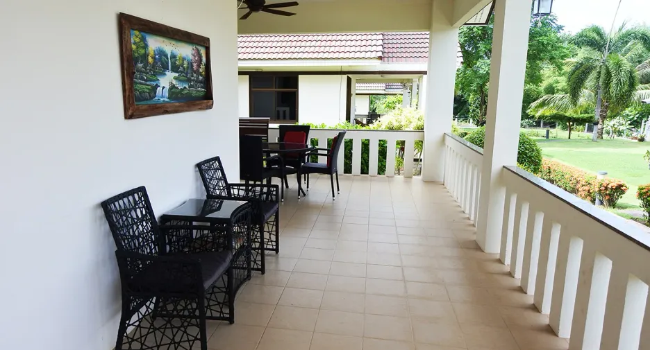 For sale 2 bedrooms villa in Mueang Rayong, Rayong
