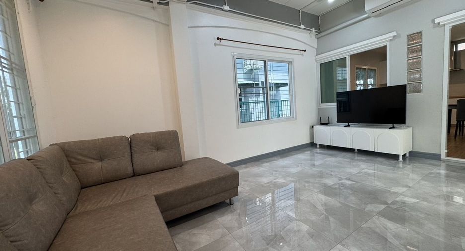 For rent 3 bedrooms house in Mueang Phuket, Phuket