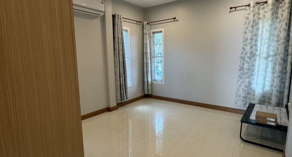 For rent 3 bedrooms house in Mueang Phuket, Phuket