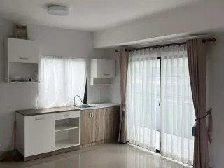 Продажа и аренда 3 спальни таунхаус в Bang Bua Thong, Нонтабури