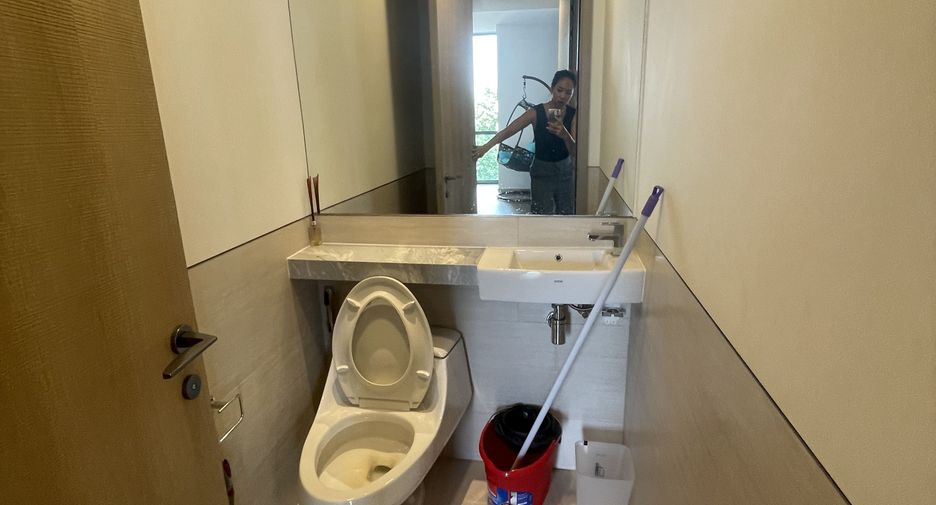 For sale 2 bedrooms condo in Sathon, Bangkok