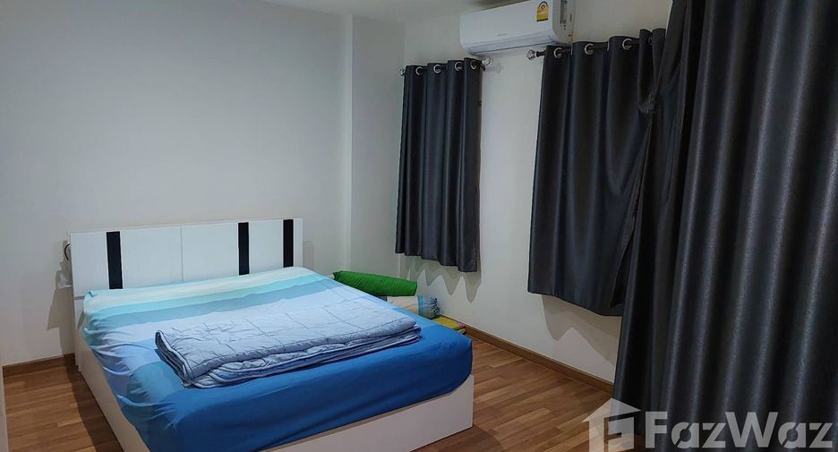Casa adosada en venta de 2 habitaciones en Si Racha, Chonburi