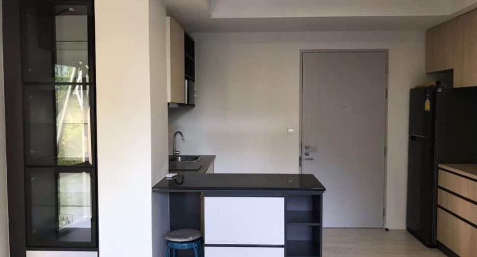 For sale 1 Beds condo in Lat Phrao, Bangkok