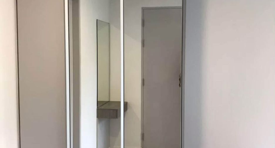 À vendre 1 chambre condo à Lat Phrao, Bangkok