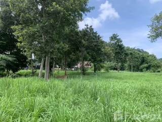 Terreno en venta en Si Racha, Chonburi