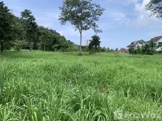 Terreno en venta en Si Racha, Chonburi