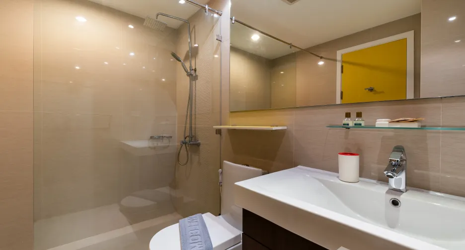 For sale and for rent 2 bedrooms condo in Mueang Phuket, Phuket