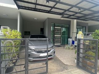For sale 3 bedrooms townhouse in Sai Mai, Bangkok