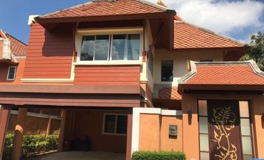 Villa en alquiler de 4 habitaciones en Bang Lamung, Chonburi