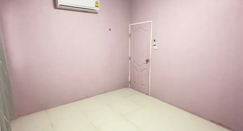 For sale 3 bedrooms house in Mueang Nakhon Sawan, Nakhon Sawan