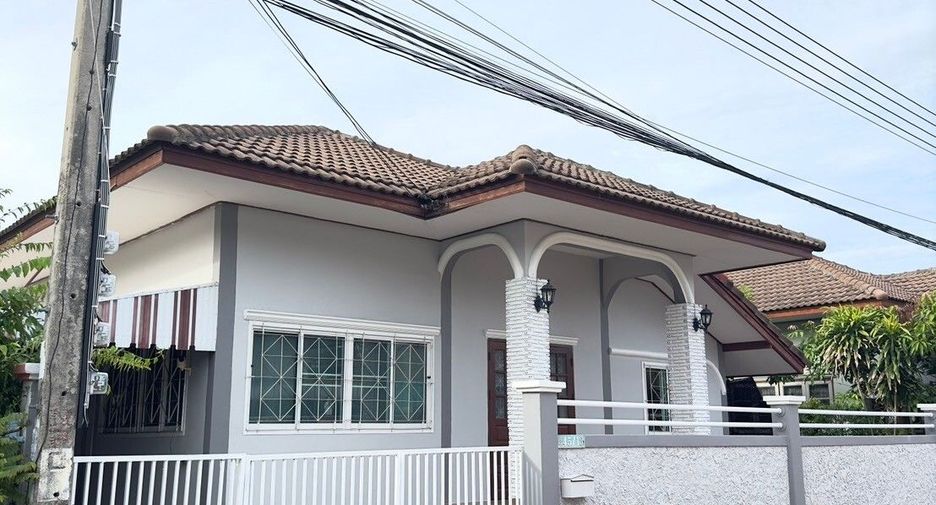 For sale 3 bedrooms house in Mueang Nakhon Sawan, Nakhon Sawan