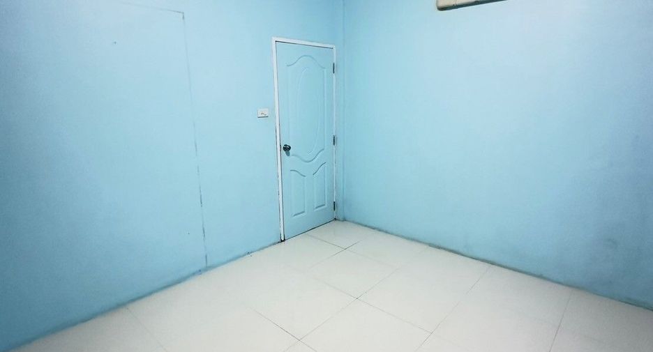 For sale 3 bedrooms house in Mueang Nakhon Sawan, Nakhon Sawan
