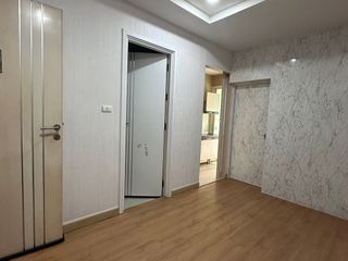 出售 1 卧室 公寓 在 Wang Thong Lang, 曼谷