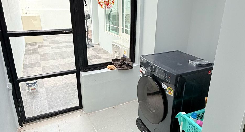 ให้เช่า 4 ห้องนอน บ้านเดี่ยว ใน เมืองภูเก็ต, ภูเก็ต
