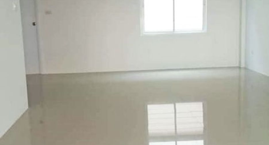 For sale 3 bedrooms townhouse in Sai Noi, Nonthaburi