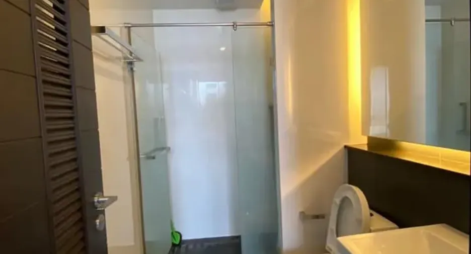 À vendre studio condo à Huai Khwang, Bangkok