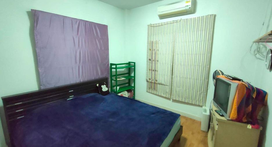 For sale 3 bedrooms townhouse in Nong Khaem, Bangkok