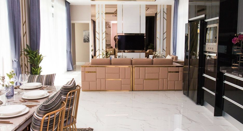 Villa en venta de 6 habitaciones en Bang Lamung, Chonburi