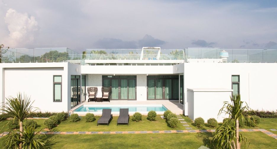 Villa en venta de 6 habitaciones en Bang Lamung, Chonburi