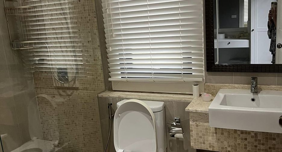 Villa en alquiler de 3 habitaciones en Sattahip, Chonburi