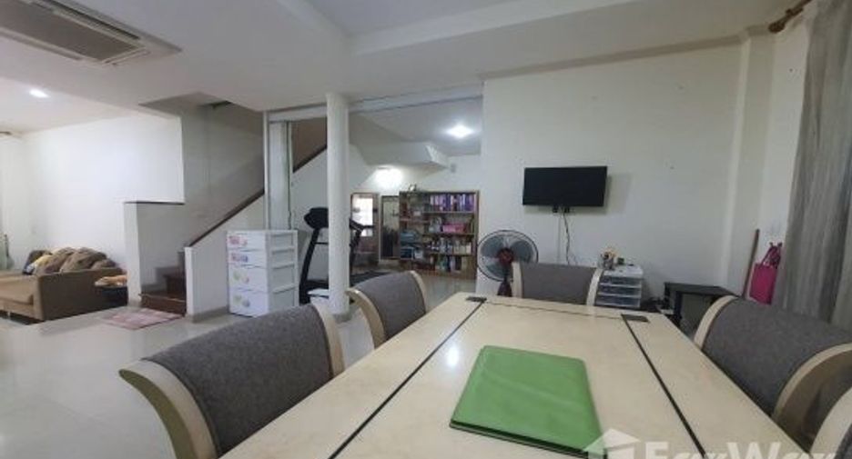 Casa en venta de 4 habitaciones en Bang Khen, Bangkok