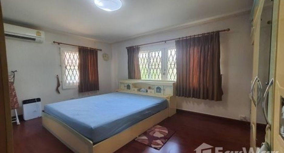 For sale 4 bedrooms house in Bang Khen, Bangkok