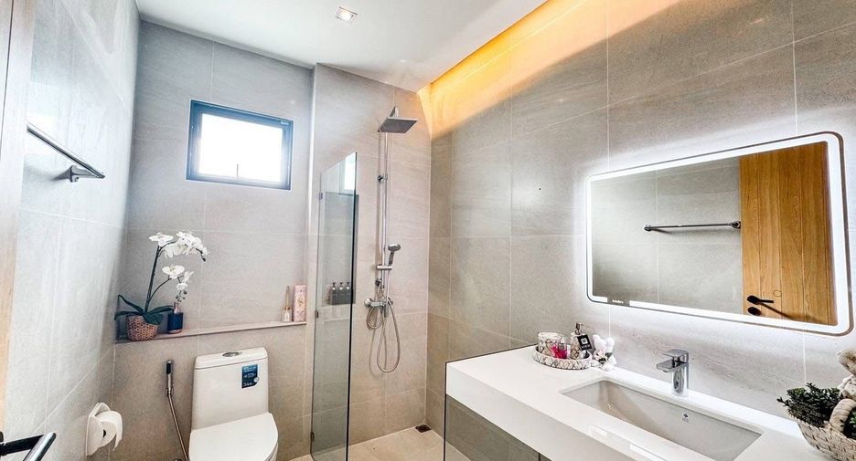 Haus zum Kauf mit 5 Zimmer in Bang Lamung, Chonburi