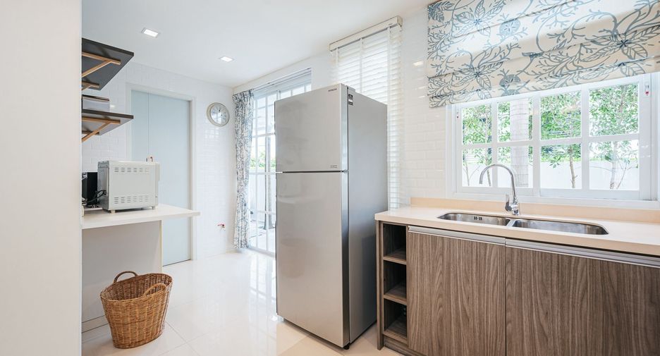 For rent 5 bedrooms villa in Thalang, Phuket